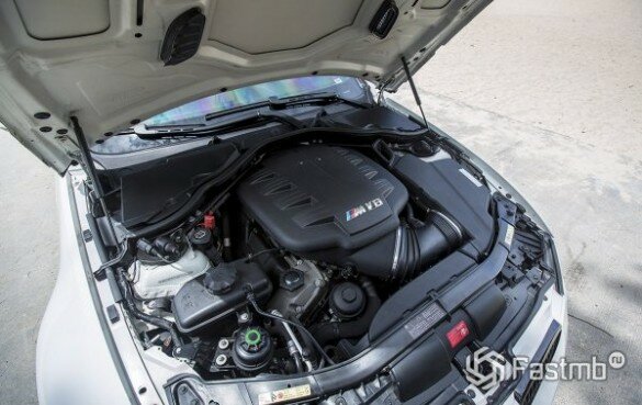 BMW M3 : под капотом