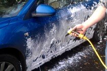 Как экономно помыть авто: делаем пеногенератор для мойки своими руками